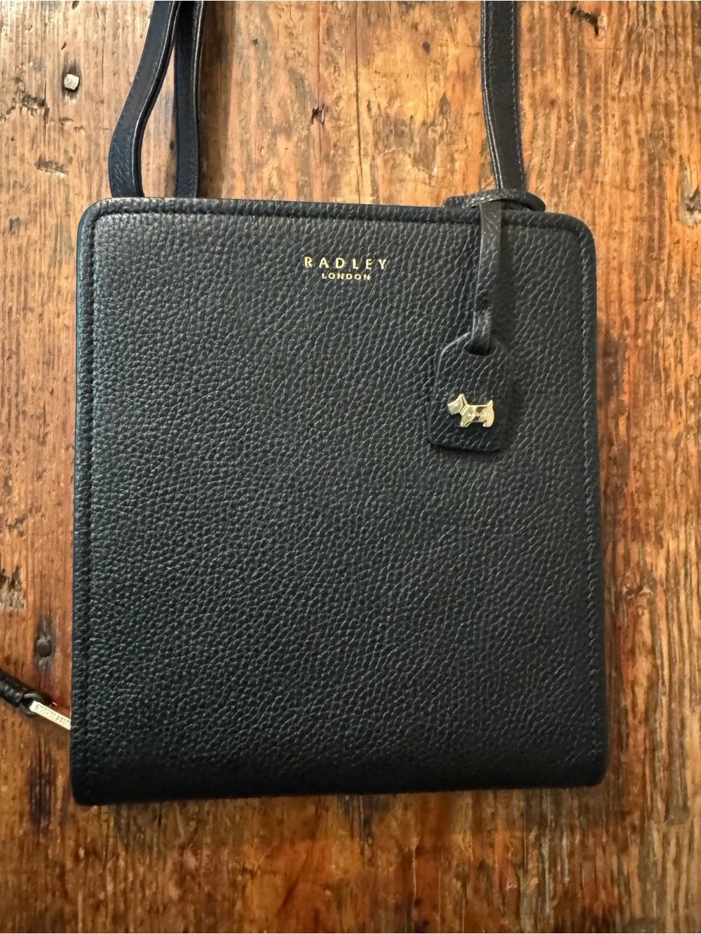 NWT/DUST BAG Radley London Summer Street Zip-Around Crossbody Bag in Black